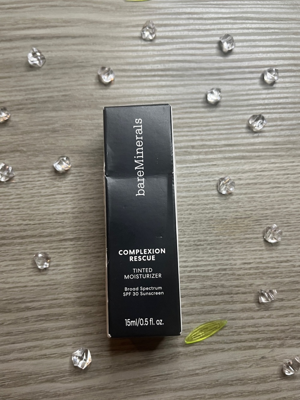 bareMinerals Complexion Rescue Tinted Moisturizer – NATURAL PECAN 05